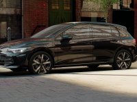 Auto Volkswagen Golf 1.5 tsi ehybrid edition plus 204cv dsg nuova in vendita presso concessionaria Fratelli Giacomel a 44.600 € - foto numero 3