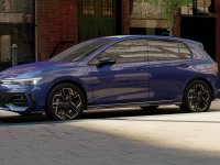 Auto Volkswagen Golf 2.0 tdi r-line plus 150cv dsg nuova in vendita presso concessionaria Fratelli Giacomel a 42.900 € - foto numero 4