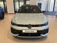 Auto Volkswagen Golf 2.0 tdi r-line plus 150cv dsg km 0 in vendita presso concessionaria Fratelli Giacomel a 36.400 &euro; - foto numero 3