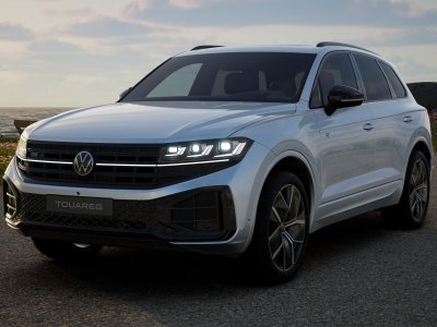 Auto Volkswagen Touareg 3.0 v6 tdi scr r-line 231cv auto nuova in vendita presso concessionaria Fratelli Giacomel a 108.300 € - foto numero 1