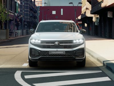 Auto Volkswagen Touareg 3.0 v6 tdi scr r-line 231cv auto nuova in vendita presso concessionaria Fratelli Giacomel a 108.300 € - foto numero 2