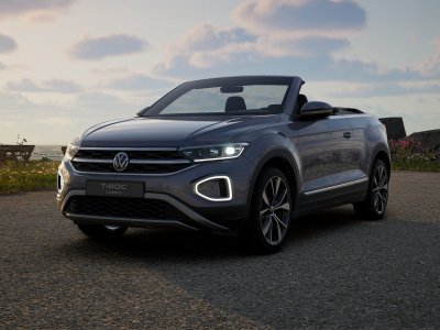 Auto Volkswagen T-Roc cabriolet 1.0 tsi style nuova in vendita presso concessionaria Fratelli Giacomel a 40.700 € - foto numero 1