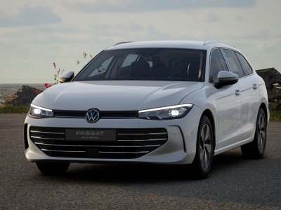 Auto Volkswagen Passat 1.5 tsi ehybrid business 204cv dsg nuova in vendita presso concessionaria Fratelli Giacomel a 56.600 € - foto numero 1