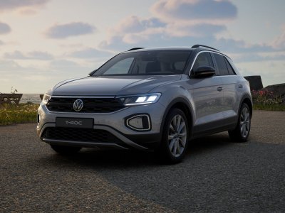 Auto Volkswagen T-Roc 1.0 tsi edition plus 115cv nuova in vendita presso concessionaria Fratelli Giacomel a 32.200 € - foto numero 1