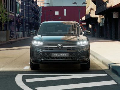Auto Volkswagen Touareg 3.0 v6 tdi scr r-line 286cv auto nuova in vendita presso concessionaria Fratelli Giacomel a 121.100 &euro; - foto numero 2
