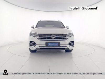 Auto Volkswagen Touareg 3.0 v6 tsi eh atmosphere tiptronic usata in vendita presso concessionaria Fratelli Giacomel a 51.900 € - foto numero 2
