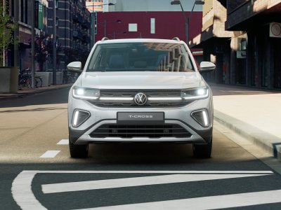 Auto Volkswagen T-Cross 1.0 tsi style 115cv dsg nuova in vendita presso concessionaria Fratelli Giacomel a 32.700 € - foto numero 2