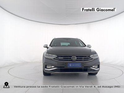 Auto Volkswagen Passat alltrack 2.0 tdi 4motion 200cv dsg usata in vendita presso concessionaria Fratelli Giacomel a 24.400 € - foto numero 2