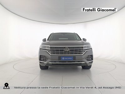 Auto Volkswagen Touareg 3.0 v6 tdi elegance 231cv tiptronic usata in vendita presso concessionaria Fratelli Giacomel a 54.900 &euro; - foto numero 2