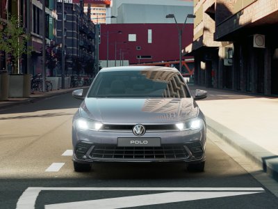 Auto Volkswagen Polo 1.0 tsi r-line 95cv dsg nuova in vendita presso concessionaria Fratelli Giacomel a 28.000 € - foto numero 2