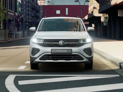 Auto Volkswagen T-Cross 1.0 tsi edition plus 115cv nuova in vendita presso concessionaria Fratelli Giacomel a 28.400 € - foto numero 2