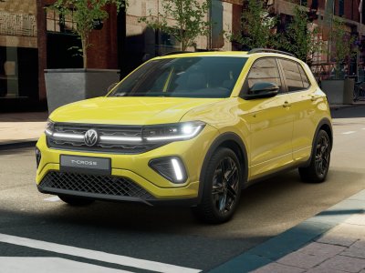 Auto Volkswagen T-Cross 1.0 tsi r-line plus 115cv dsg nuova in vendita presso concessionaria Fratelli Giacomel a 31.900 € - foto numero 1