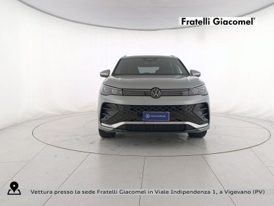 Auto Volkswagen Tiguan 2.0 tdi r-line 150cv dsg usata in vendita presso concessionaria Fratelli Giacomel a 36.900 &euro; - foto numero 2