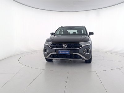 Auto Volkswagen T-Roc 1.5 tsi life dsg usata in vendita presso concessionaria Fratelli Giacomel a 25.400 &euro; - foto numero 2