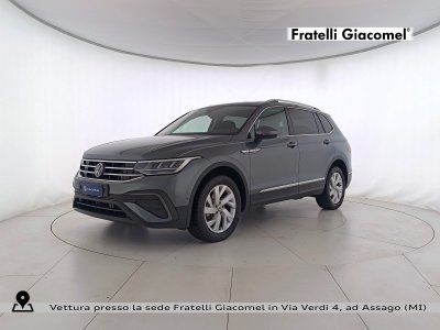 Auto Volkswagen Tiguan allspace 1.5 tsi life 7p.ti dsg usata in vendita presso concessionaria Fratelli Giacomel a 25.900 &euro; - foto numero 1
