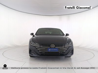 Auto Volkswagen Arteon Shooting Brake Sw 2.0 tsi 190CV dsg R-line usata in vendita presso concessionaria Fratelli Giacomel a 37.900 &euro; - foto numero 2