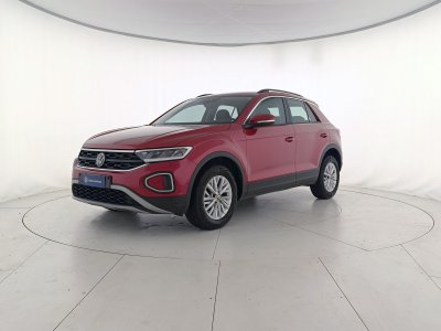 Auto Volkswagen T-Roc 1.0 tsi life 110cv usata in vendita presso concessionaria Fratelli Giacomel a 18.900 &euro; - foto numero 1