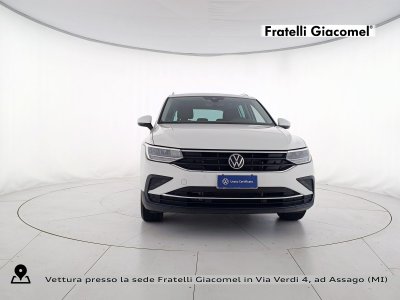 Auto Volkswagen Tiguan 1.5 tsi life 150cv dsg usata in vendita presso concessionaria Fratelli Giacomel a 26.900 &euro; - foto numero 2
