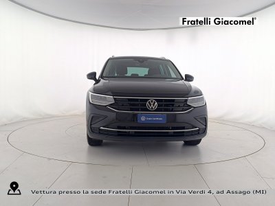 Auto Volkswagen Tiguan 1.5 tsi life 150cv dsg usata in vendita presso concessionaria Fratelli Giacomel a 29.900 &euro; - foto numero 2