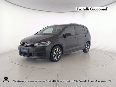 Auto Volkswagen Touran 1.5 tsi 150cv dsg aziendale in vendita presso concessionaria Fratelli Giacomel a 35.900 &euro; - foto numero 1