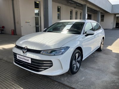 Auto Volkswagen Passat 1.5 tsi ehybrid business 204cv dsg km 0 in vendita presso concessionaria Fratelli Giacomel a 40.900 &euro; - foto numero 1
