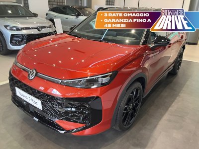 Auto Volkswagen T-Roc 1.5 etsi r-line 150cv dsg km 0 in vendita presso concessionaria Fratelli Giacomel a 35.400 &euro; - foto numero 1