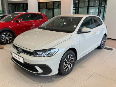 Auto Volkswagen Polo 1.0 young 80cv km 0 in vendita presso concessionaria Fratelli Giacomel a 17.900 &euro; - foto numero 1