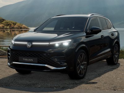 Auto Volkswagen Tiguan 1.5 etsi r-line plus 150cv dsg nuova in vendita presso concessionaria Fratelli Giacomel a 48.300 &euro; - foto numero 2