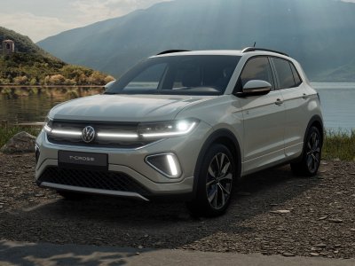 Auto Volkswagen T-Cross 1.0 tsi r-line plus 115cv nuova in vendita presso concessionaria Fratelli Giacomel a 30.300 &euro; - foto numero 2