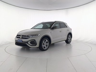 Auto Volkswagen T-Roc 1.0 tsi r-line 110cv usata in vendita presso concessionaria Fratelli Giacomel a 20.900 &euro; - foto numero 1