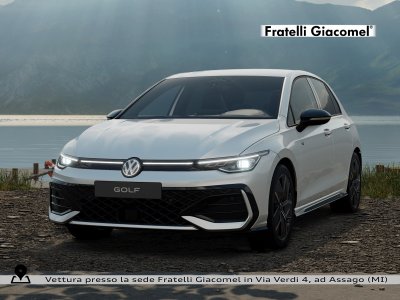 Auto Volkswagen Golf 1.5 etsi r-line plus 150cv dsg km 0 in vendita presso concessionaria Fratelli Giacomel a 32.900 &euro; - foto numero 1