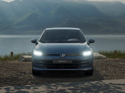 Auto Volkswagen Golf 1.5 etsi edition plus 115cv dsg nuova in vendita presso concessionaria Fratelli Giacomel a 34.600 &euro; - foto numero 1
