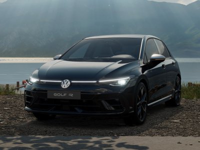 Auto Volkswagen Golf 2.0 tsi r 4motion 333cv dsg nuova in vendita presso concessionaria Fratelli Giacomel a 65.700 &euro; - foto numero 2