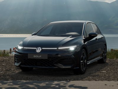 Auto Volkswagen Golf 1.5 etsi r-line plus 150cv dsg nuova in vendita presso concessionaria Fratelli Giacomel a 39.900 &euro; - foto numero 2