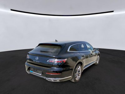 Auto Volkswagen Arteon Shooting Brake R-Line 2.0 TDI SCR 147kW 7-speed DSG 4 doors usata in vendita presso concessionaria Fratelli Giacomel a 36.900 &euro; - foto numero 2