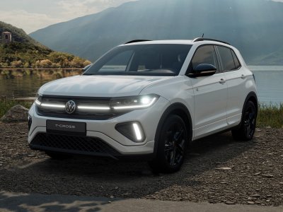 Auto Volkswagen T-Cross 1.0 tsi r-line plus 115cv nuova in vendita presso concessionaria Fratelli Giacomel a 30.300 &euro; - foto numero 2